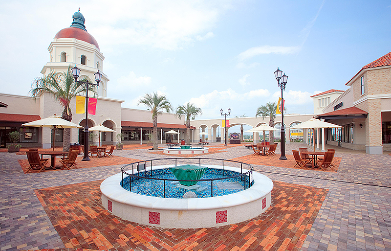 KOBE-SANDA PREMIUM OUTLETS®